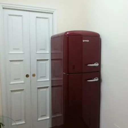 Smiths & Herreros Genoa